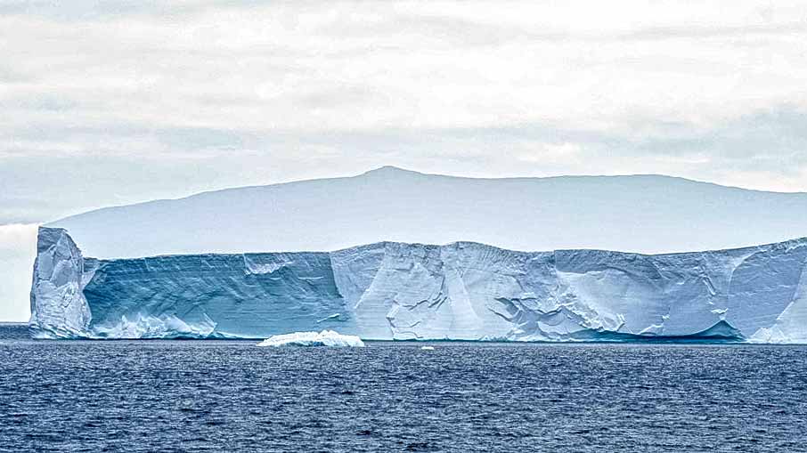 icebergs.jpg